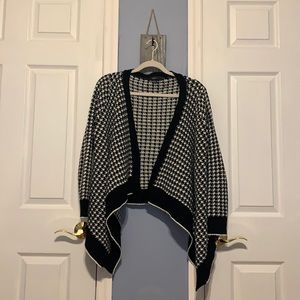 Black and white pattern sweater